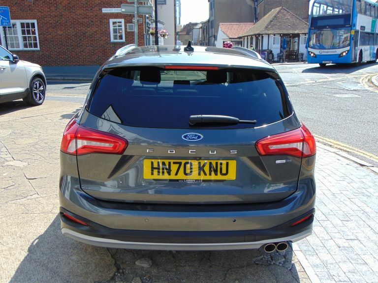 Ford Focus 1.0T Ecoboost St-line X Estate Eur White #10