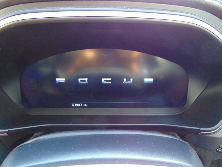 Ford Focus 1.0T Ecoboost St-line X Estate Eur White #16