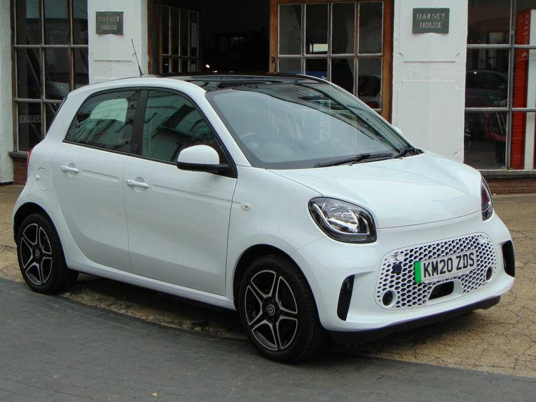 Smart Forfour 60Kw Eq Pulse Premium 17Kwh 22Kwch White