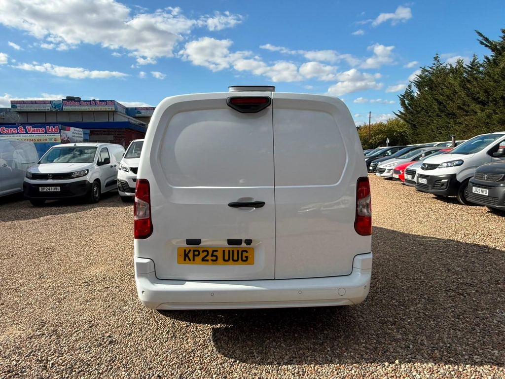 Citroen Berlingo 1.5 Bluehdi 950Driver XL Lwb Euro 6 Ss 6Dr KP25UUG White #4