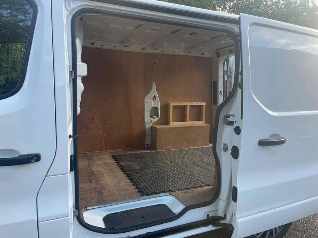 Vauxhall Vivaro 1.6 L1h1 2700 Sportive Grey #17