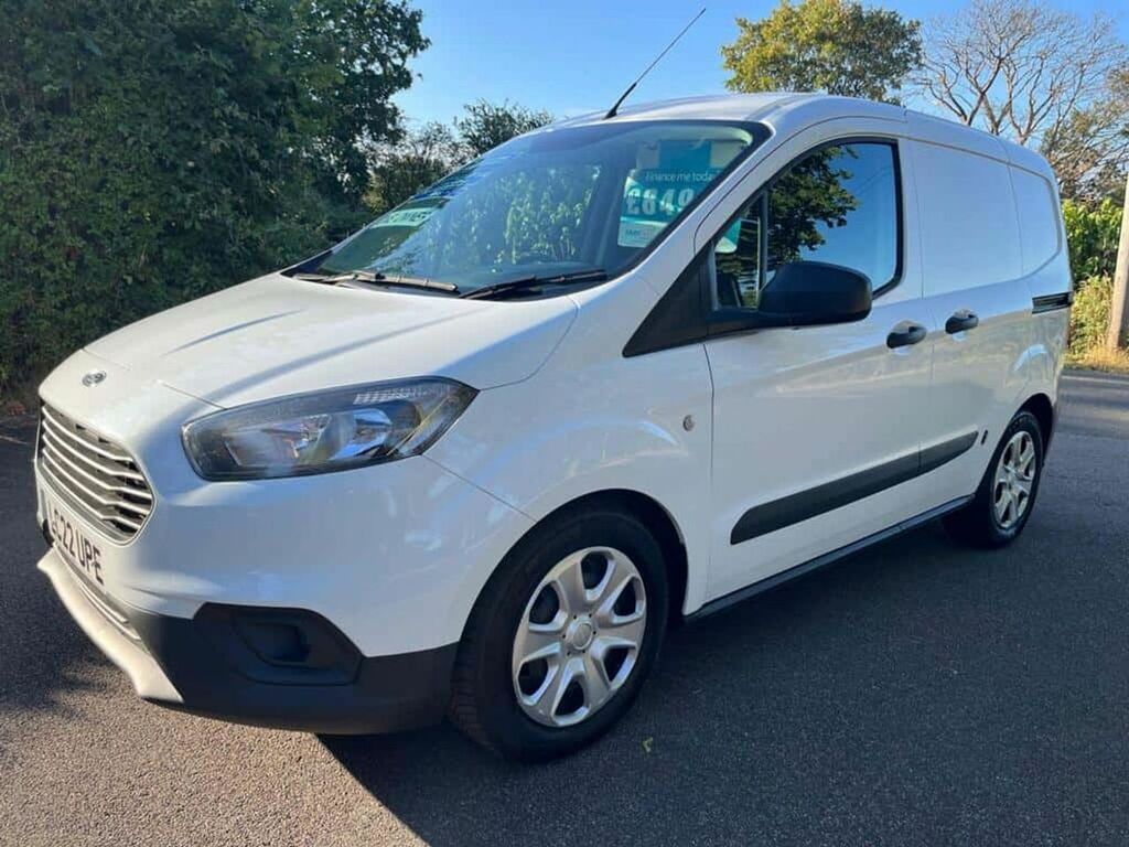 Ford Transit Courier Mpv White #2