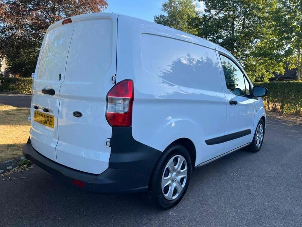 Ford Transit Courier Mpv White #4