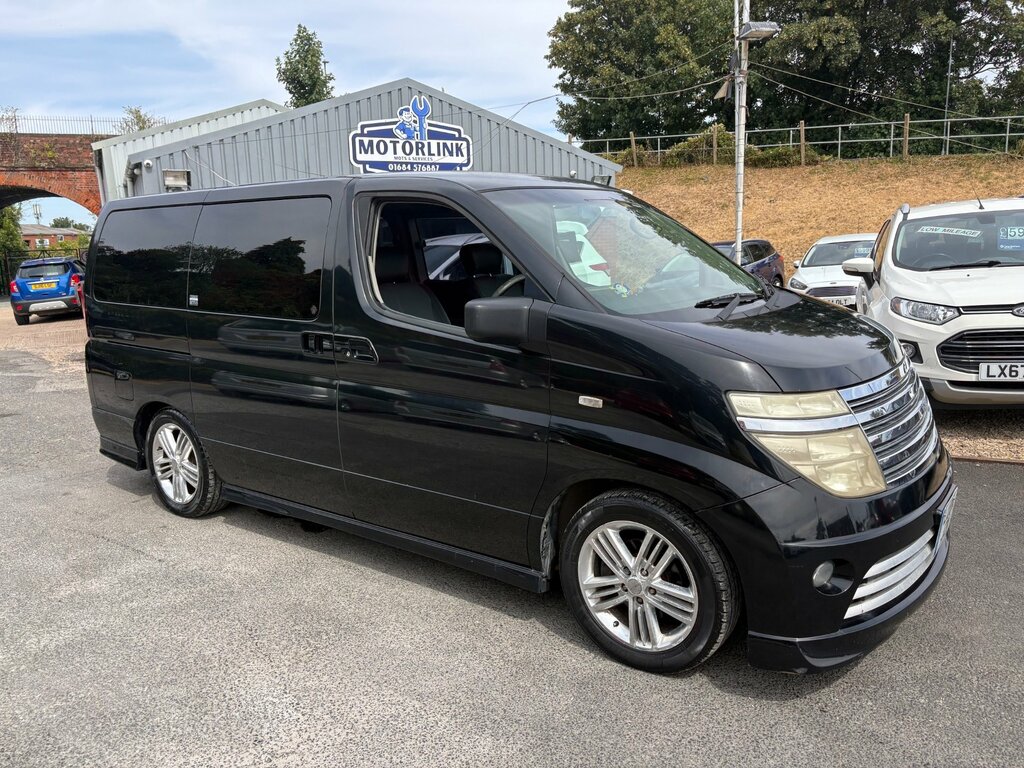 Nissan Elgrand Mpv Black #2