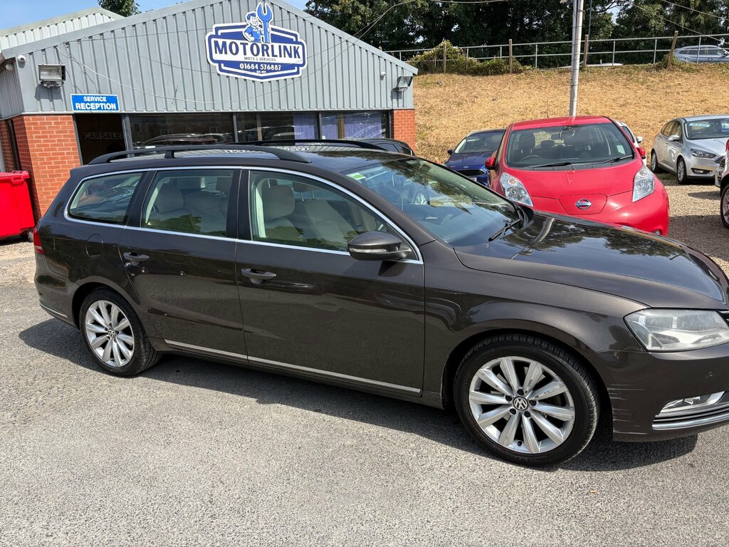 Volkswagen Passat 2.0 Tdi Bluemotion Tech Highline Estate Brown #2