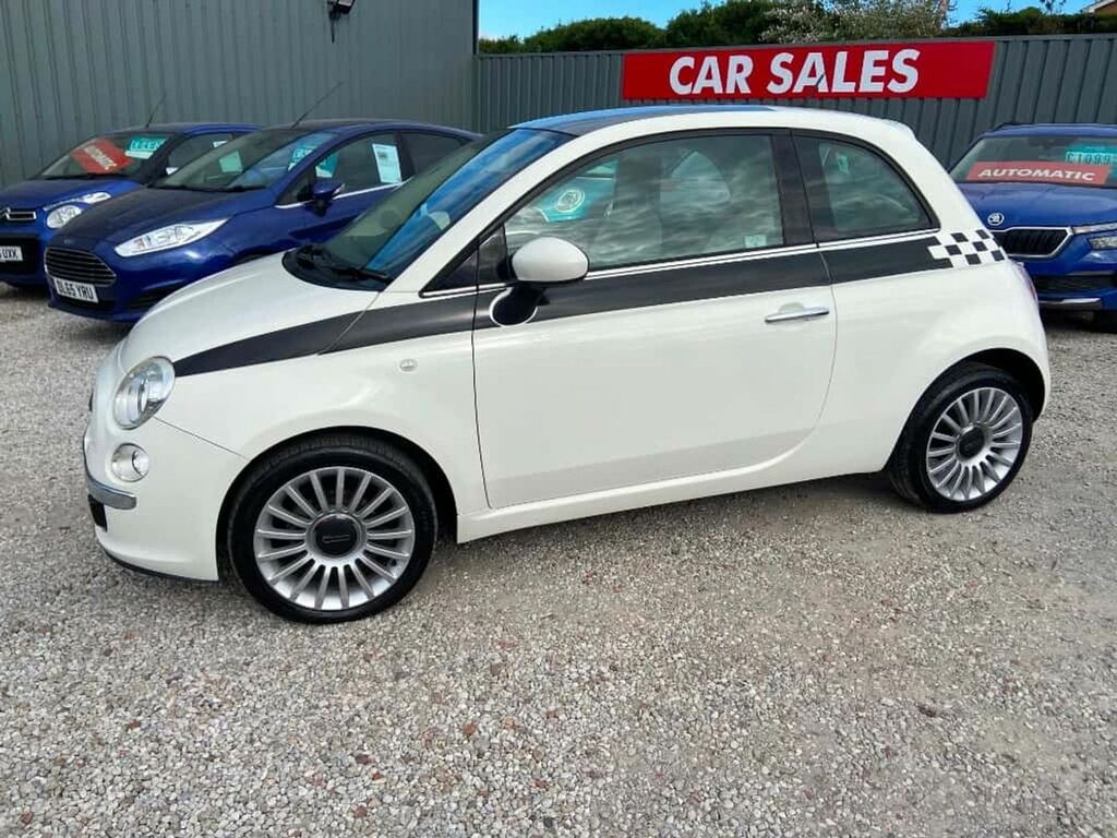 Fiat 500 Lounge .Low Mileage White
