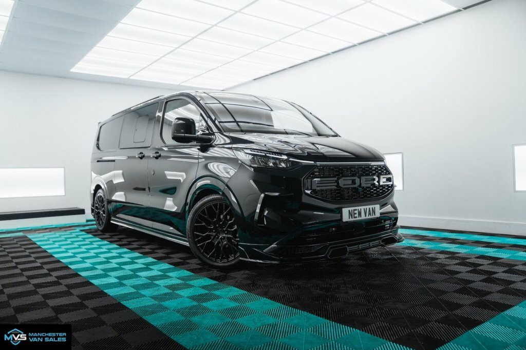 Ford Transit Custom 2L Limited Black