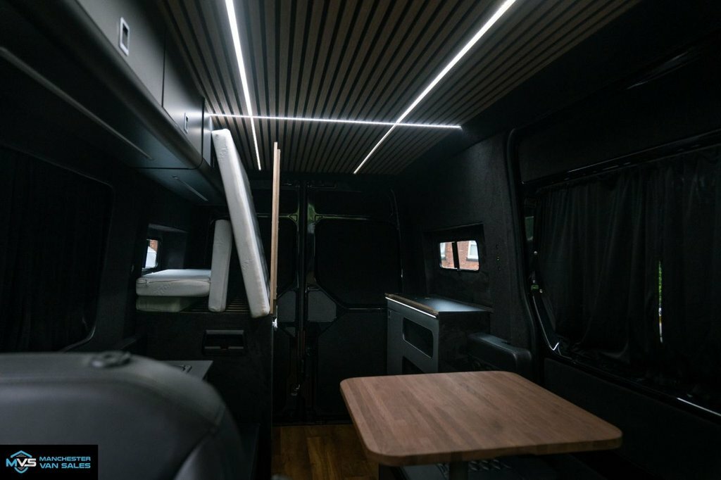 Volkswagen Crafter 2L Trendline Black #3