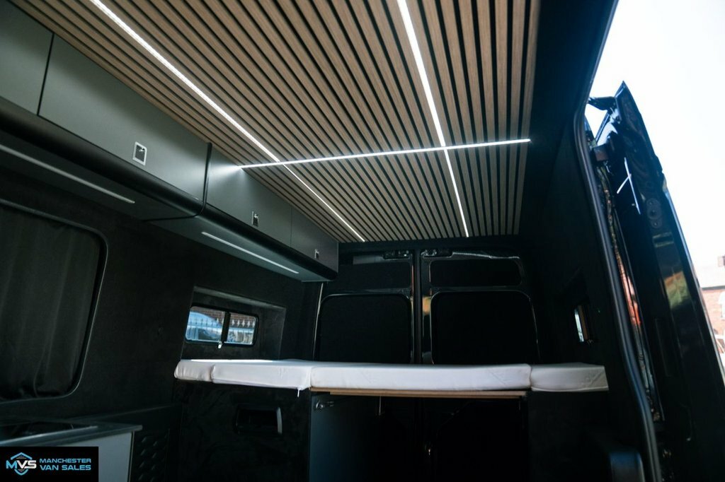 Volkswagen Crafter Tdi 140Ps High Roof Van Commerce Plus Mwb Silver #34