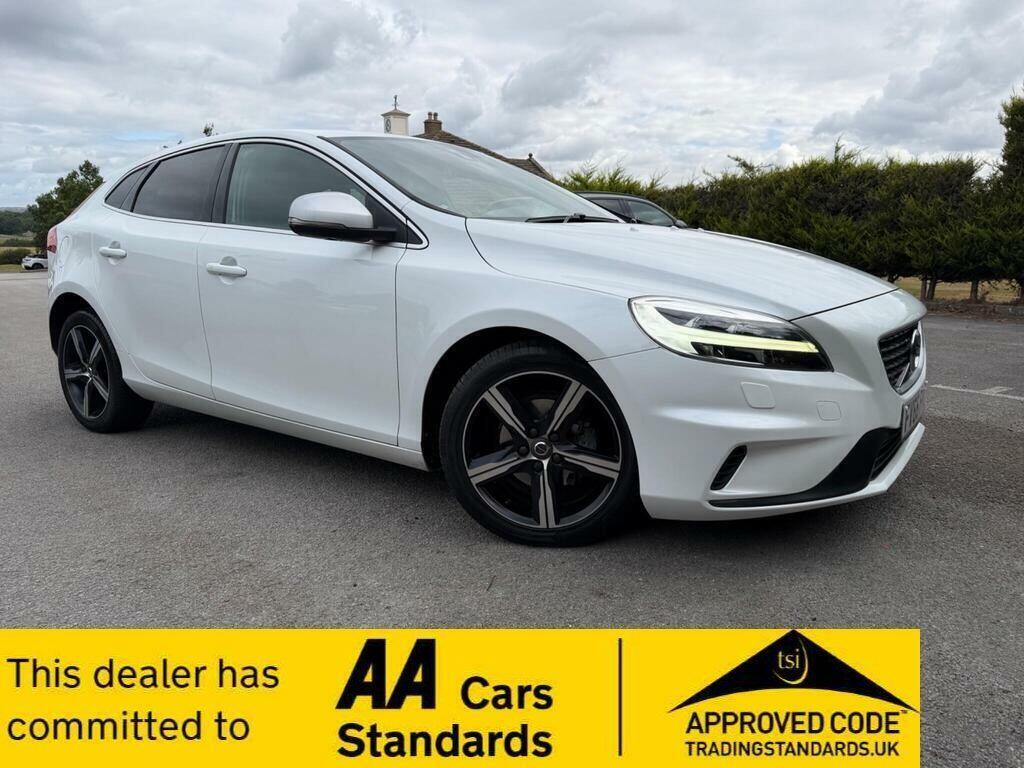 Volvo V40 2.0 D2 R-design Euro 6 S S White