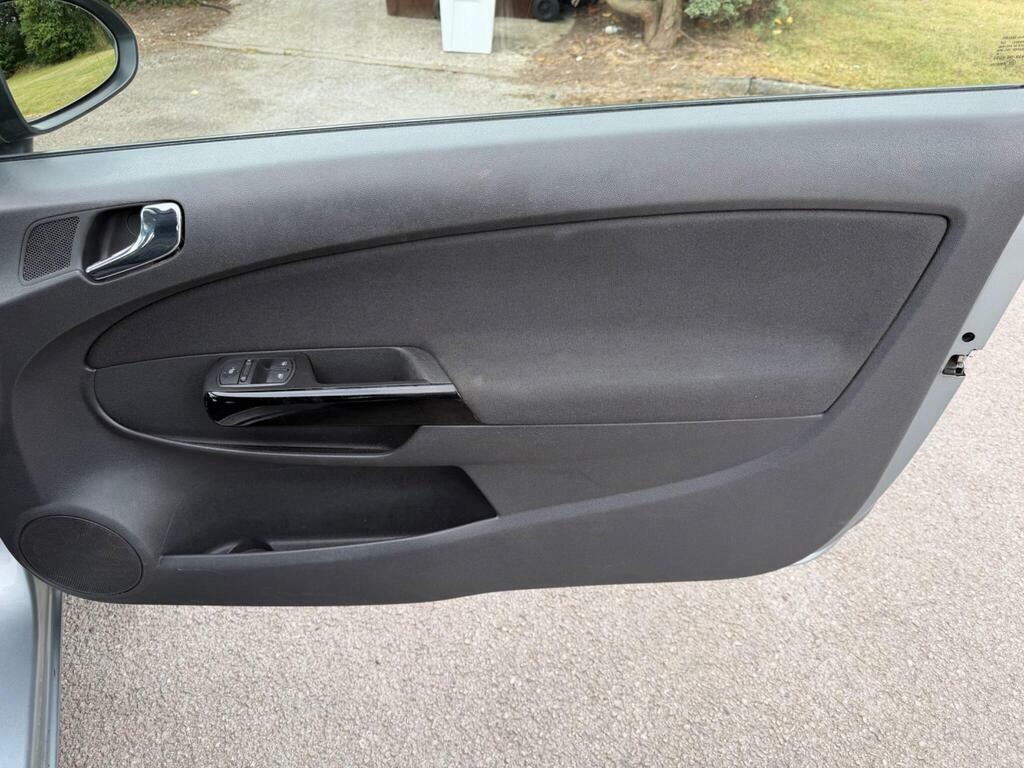 Vauxhall Corsa 1.2I 16V Sxi Hatchback 124 Gkm Black #23