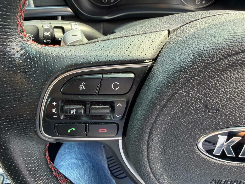Kia Optima Estate 1.7 Crdi 3 Sportswagon Dct Euro 6 Ss Red #26
