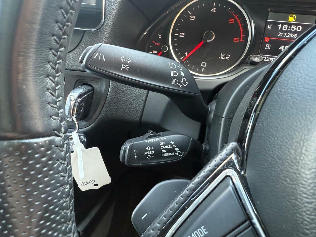 Audi Q5 2.0 Tdi S Line Plus Suv Quattro Black #36