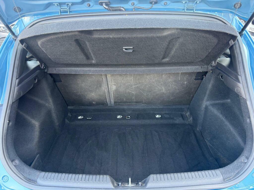 Hyundai I30 1.4 Classic 98 Bhp 1 Former Keeper Silver #30