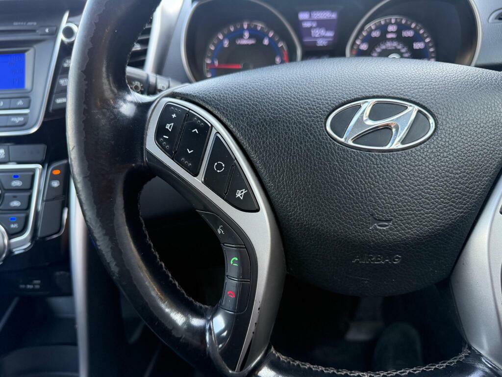 Hyundai I30 1.4 Classic 98 Bhp 1 Former Keeper Silver #23