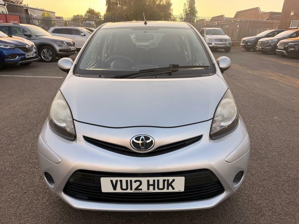 Toyota Aygo 1.0 Vvt-i Go Euro 5 White #8