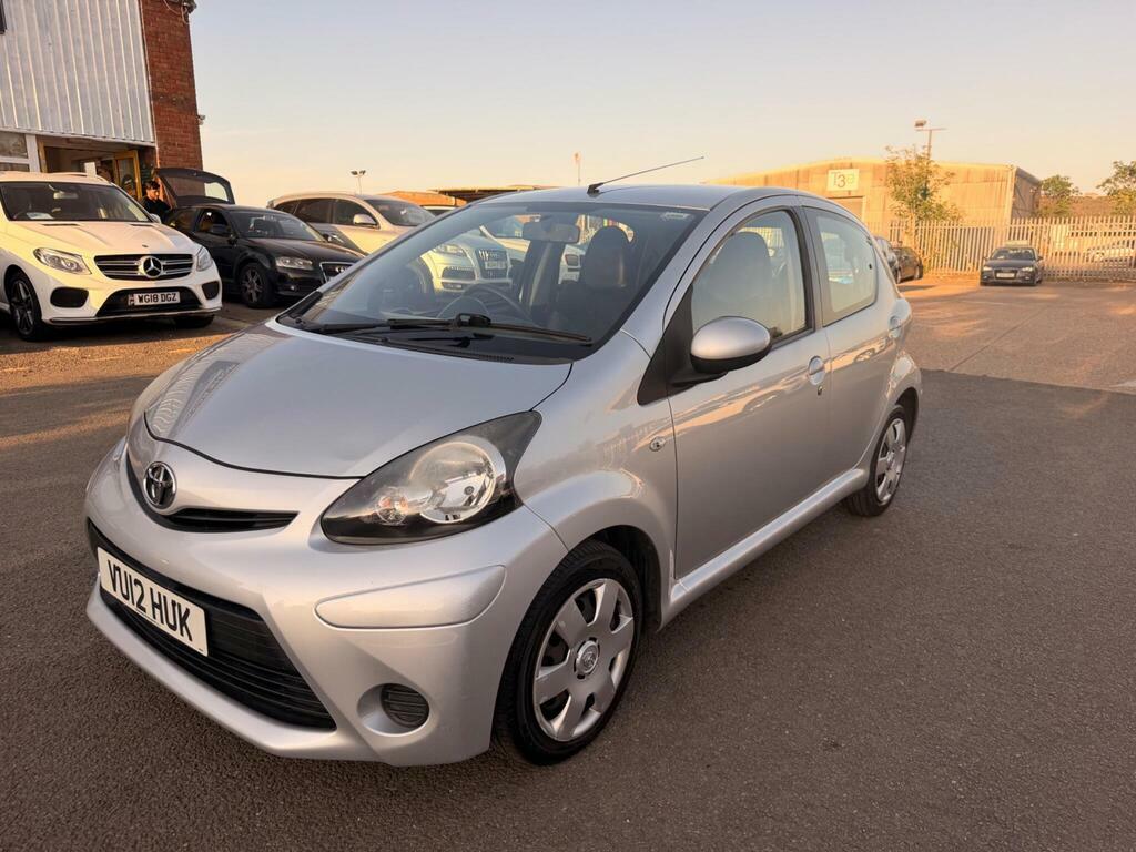 Toyota Aygo 1.0 Vvt-i Ice Euro 5 Silver #2