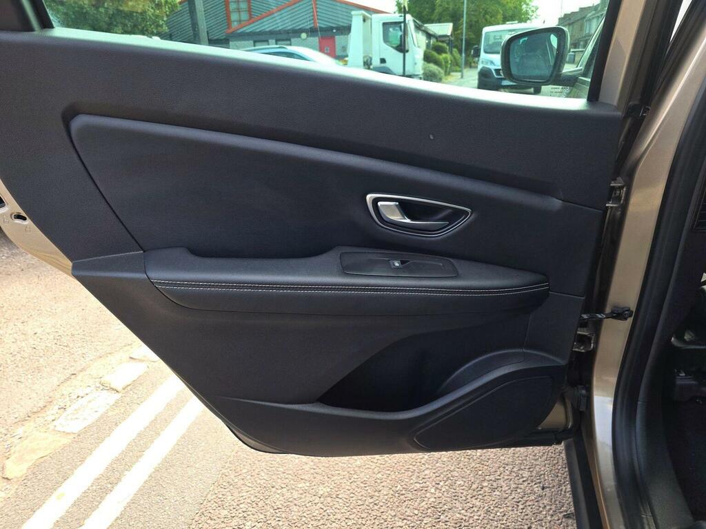 Renault Grand Scenic 1.3 Tce 140 Iconic Estate Grey #25