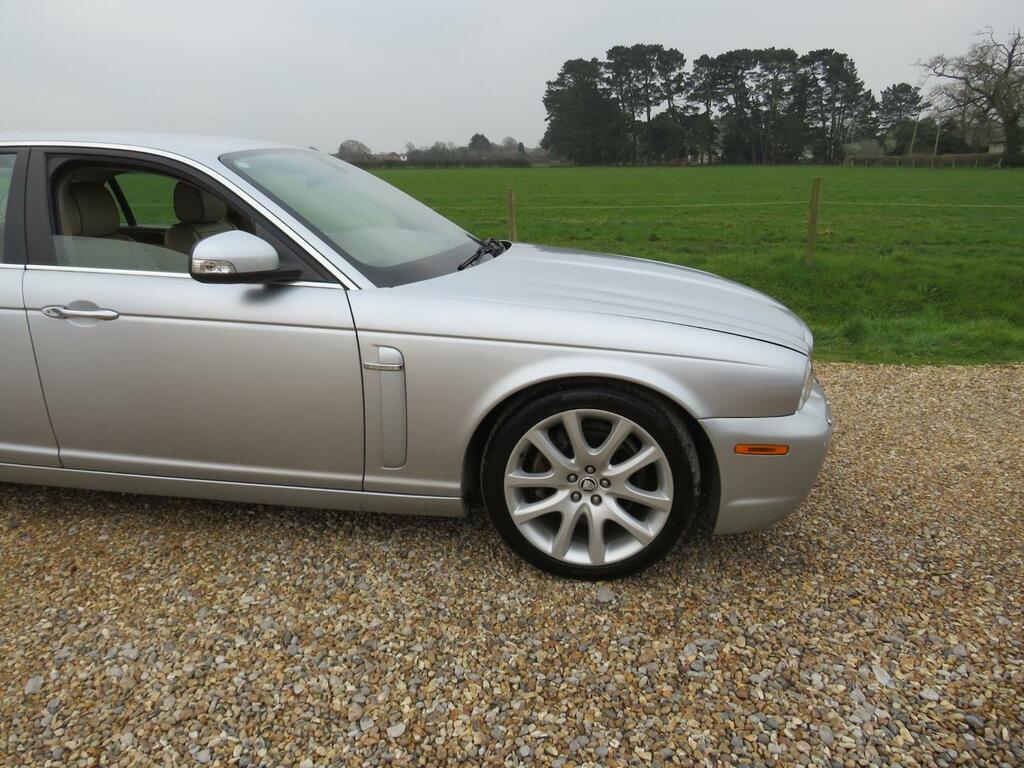 Jaguar XJ Executive Aluminium Bodied Silver #5