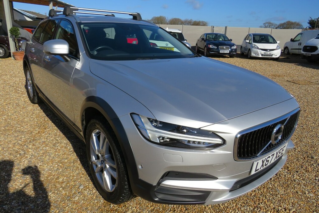 Volvo V90 Cross Country 2.0 D4 Cross Country Awd Geartronic Silver