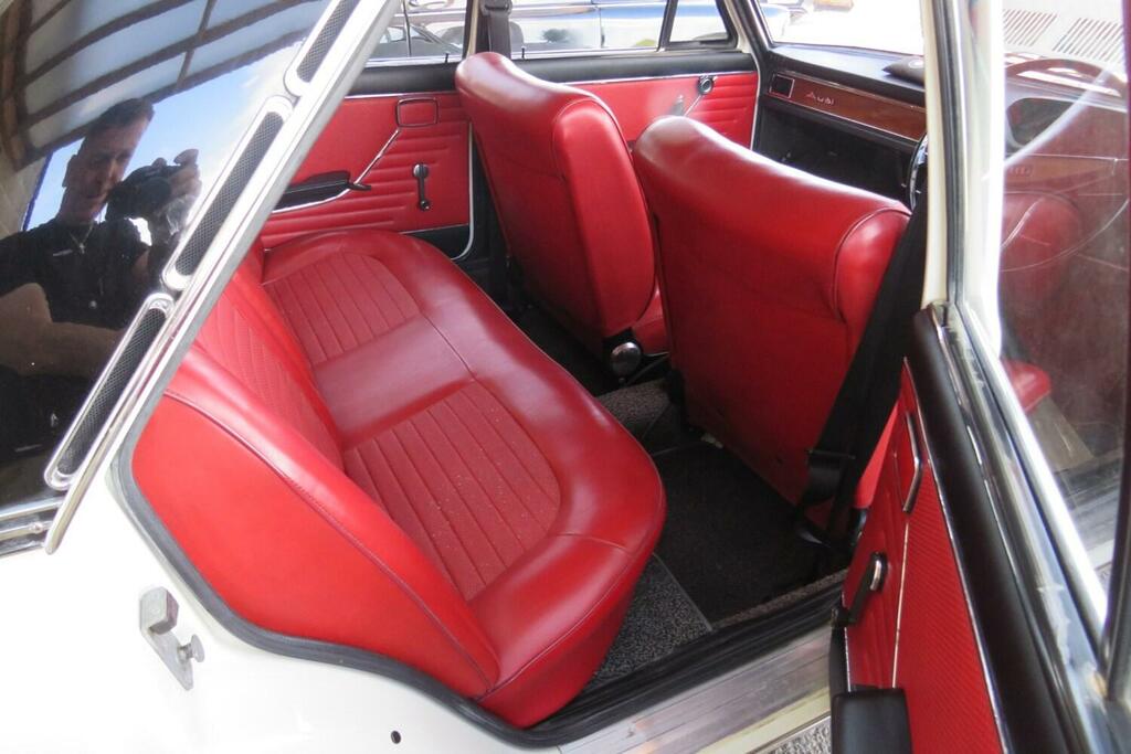 Audi 100 4 Wheel Sports Show Car White #6