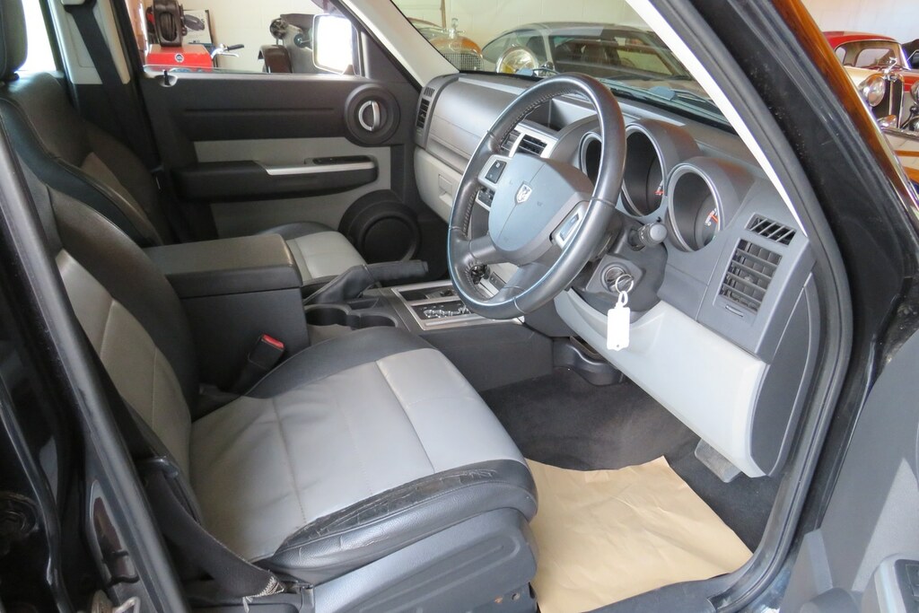 Dodge Nitro 2.8 Crd Sxt LV09AEC Black #4