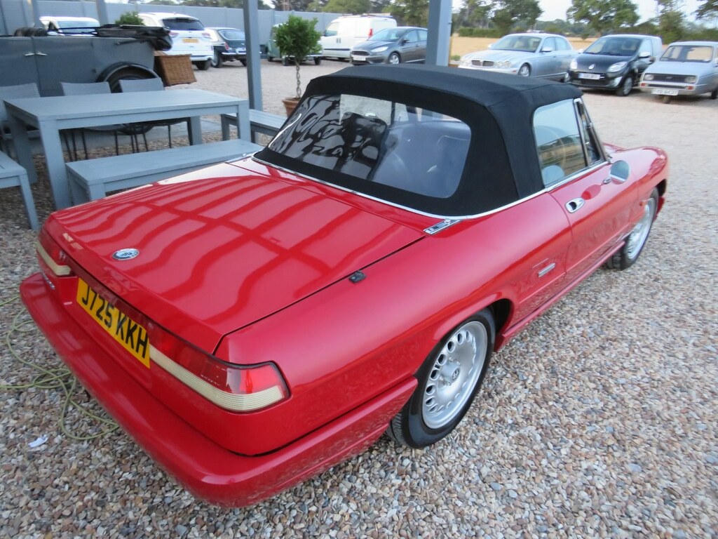 Alfa Romeo Spider 2.0 Ts 16V Red #2