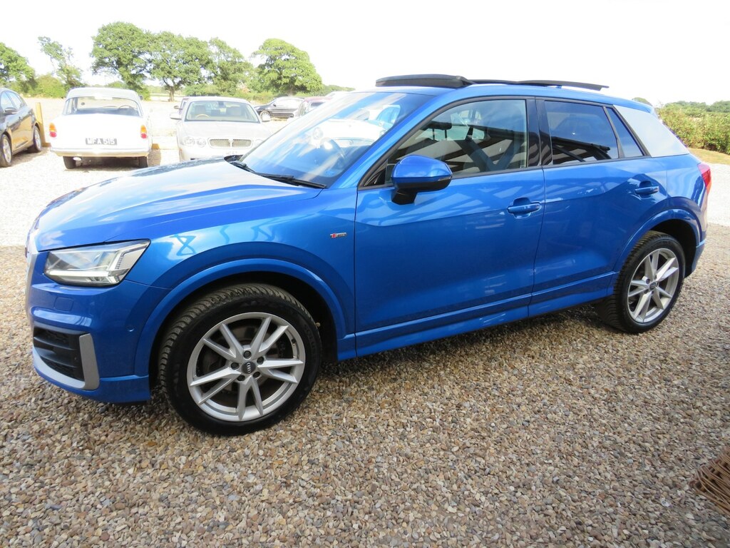 Audi Q2 1.6 Tdi Sport S Tronic Euro 6 S S Red #27