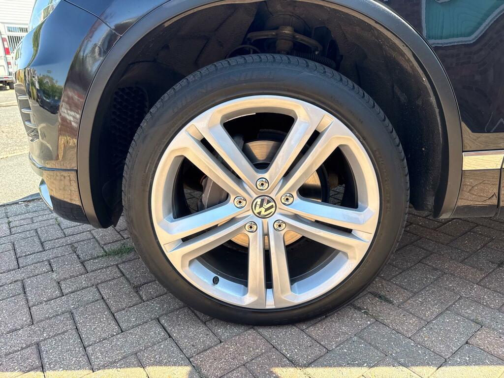 Volkswagen Touareg 3.0L V6 Altitude Tdi Silver #41