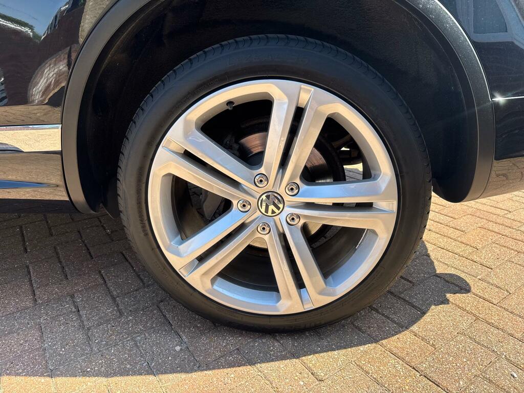 Volkswagen Touareg 3.0L V6 Altitude Tdi Silver #40