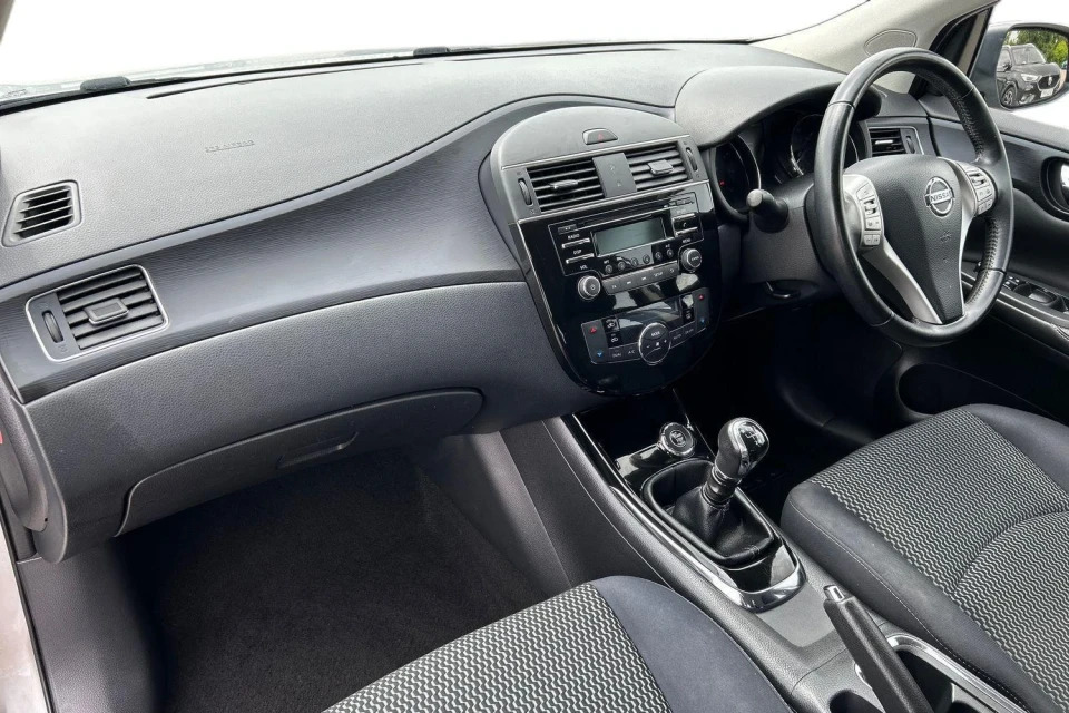 Nissan Pulsar 1.2 Dig-t Acenta Euro 6 Ss Silver #2