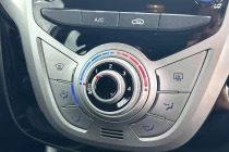 Hyundai Ix20 Mpv 1.4 Se Blue Drive White #42