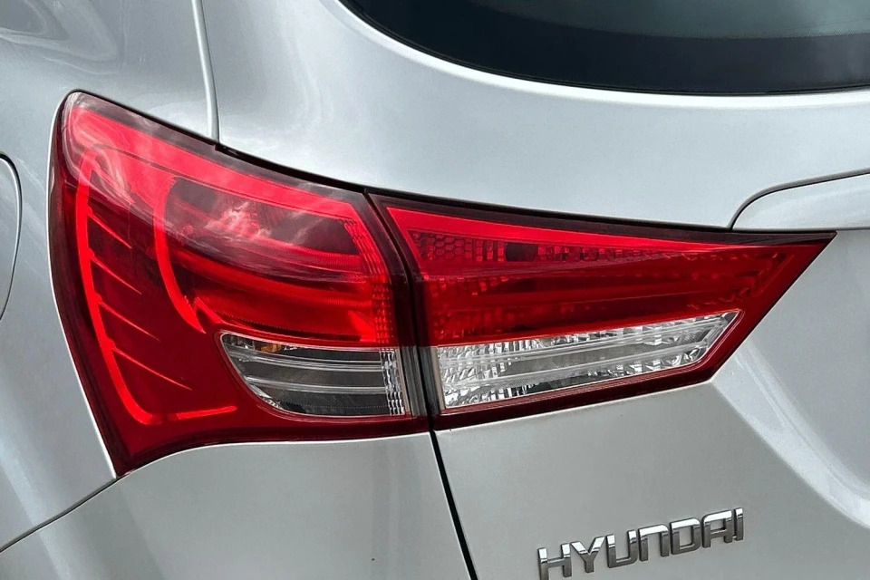 Hyundai Ix20 Mpv 1.4 Se Blue Drive White #27
