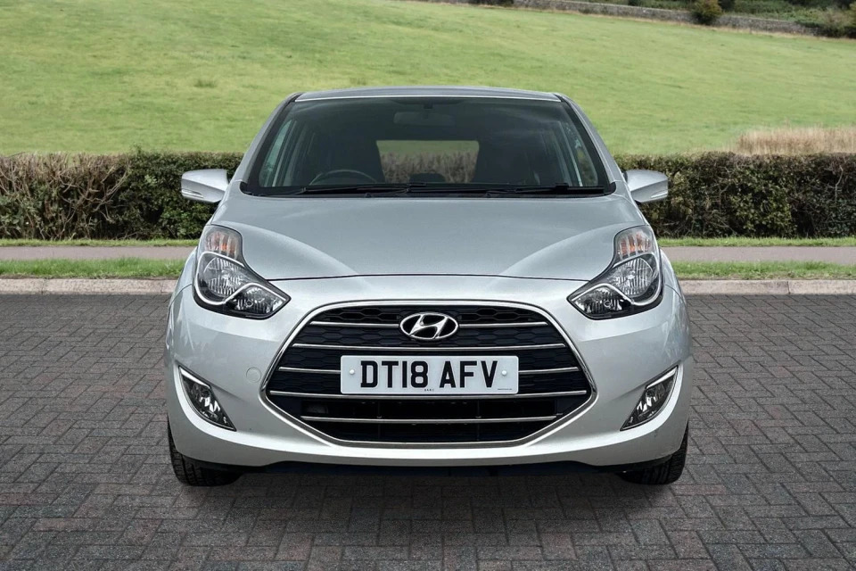 Hyundai Ix20 Mpv 1.4 Se Blue Drive White #8