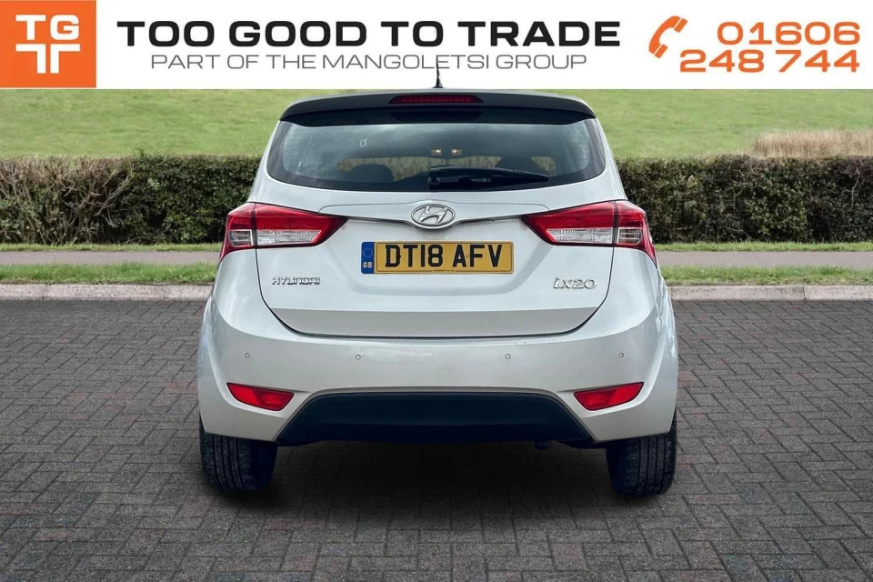 Hyundai Ix20 Mpv 1.4 Se Blue Drive White #7