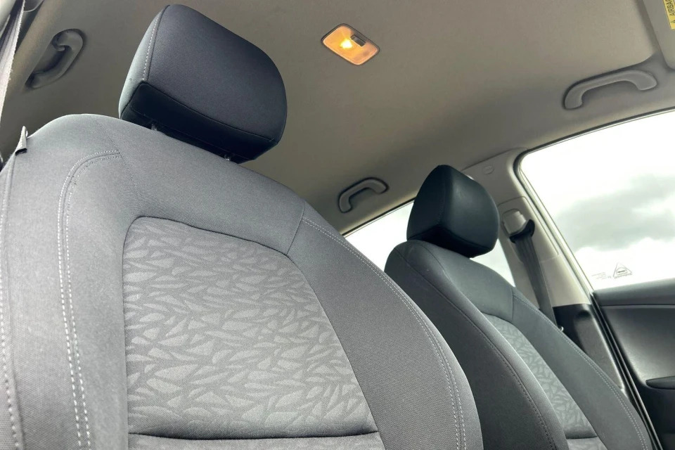 Hyundai Ix20 Mpv 1.4 Se Blue Drive White #24