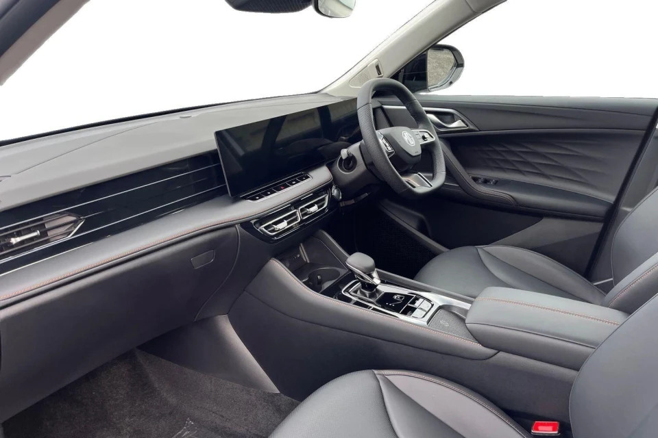 MG HS 1.5 T-gdi 24.7Kwh Trophy Suv Plug-in Hy  #6