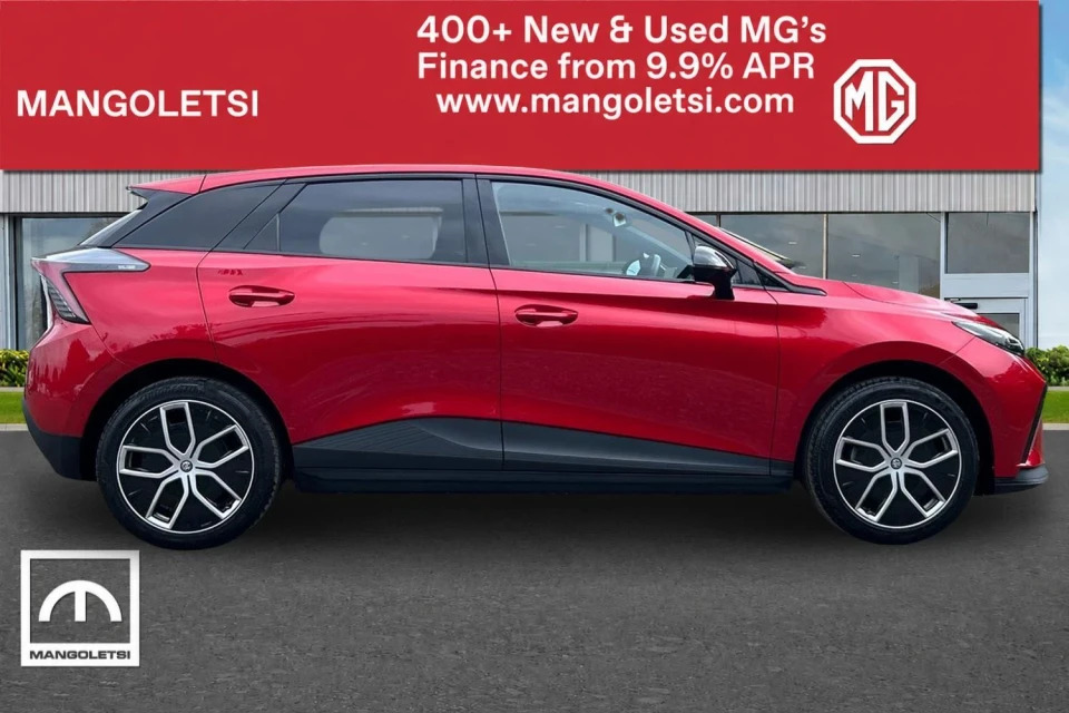 MG MG4 64Kwh Trophy Long Range Red #4