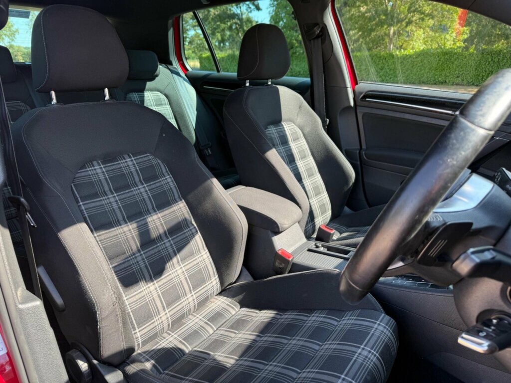 Volkswagen Golf 2.0 Tdi Bluemotion Tech Gtd Dsg Euro 6 Ss Red #3