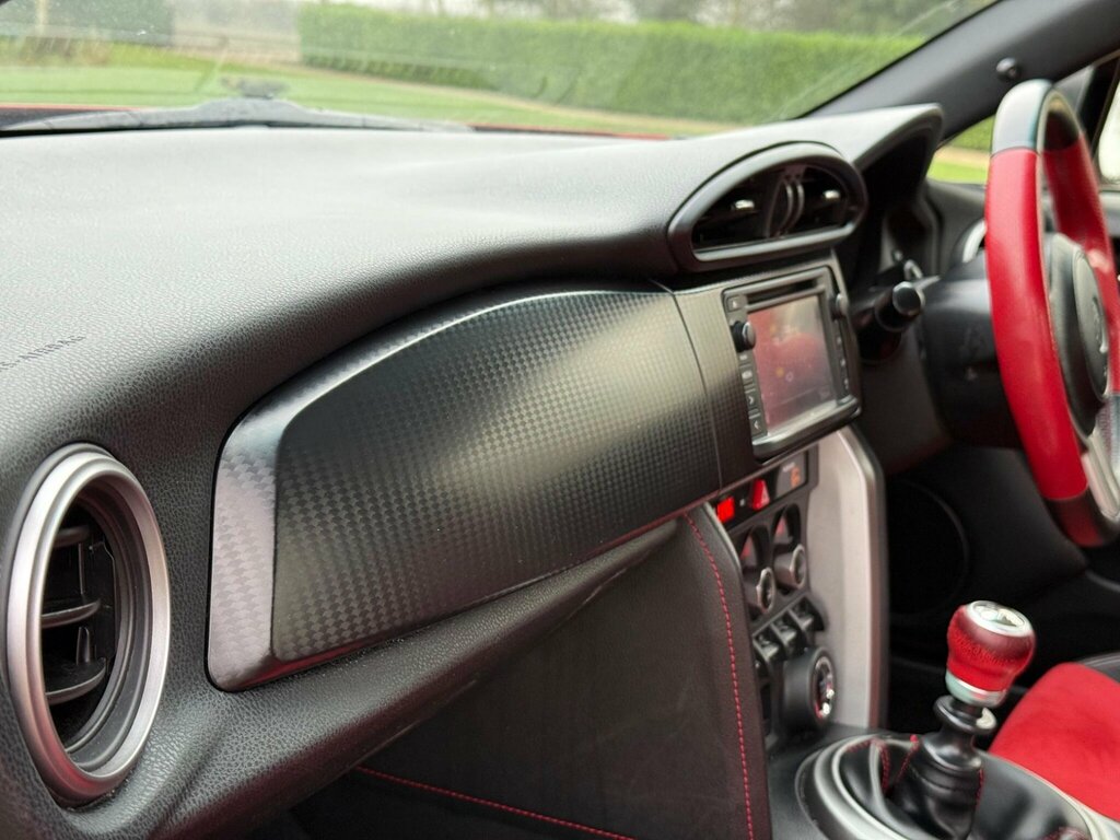 Toyota GT86 2.0 D-4s 197 Bhp Grey #15
