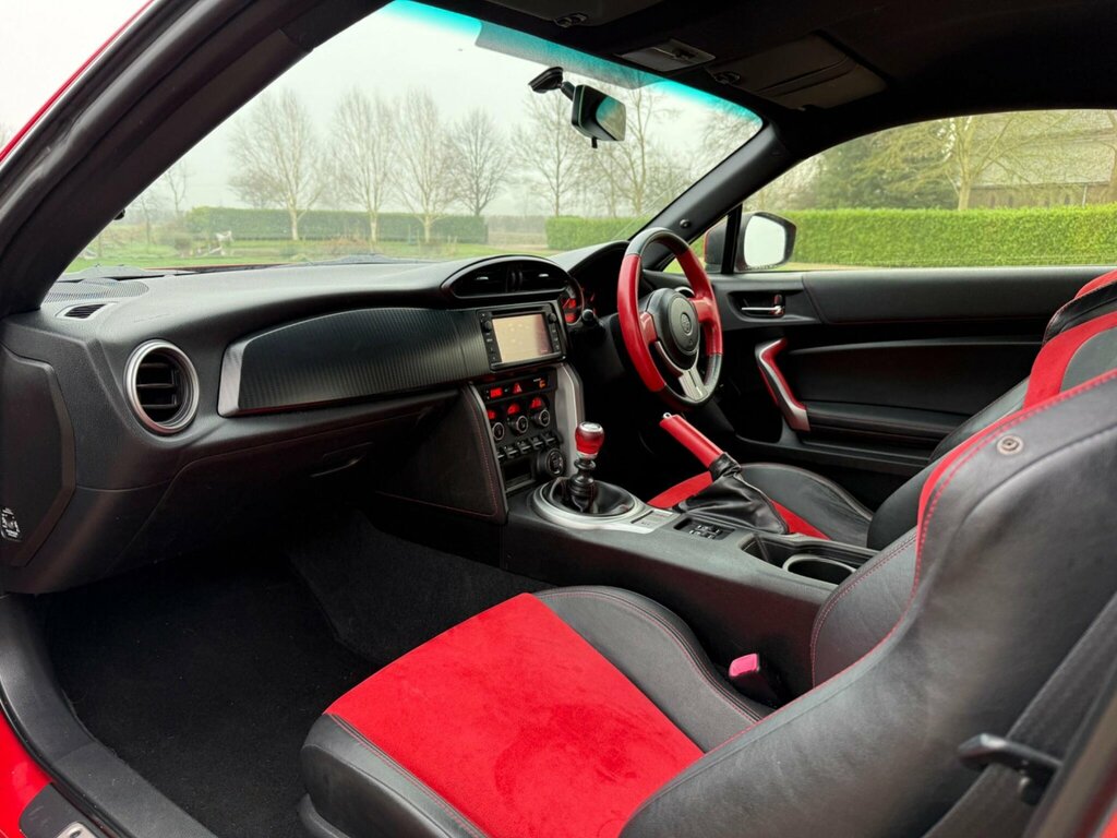 Toyota GT86 2.0 D-4s 197 Bhp Grey #11