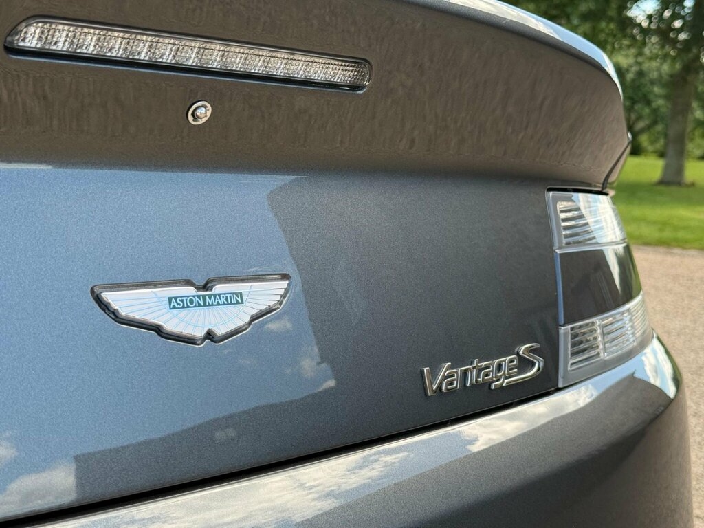 Aston Martin Vantage V8 #29