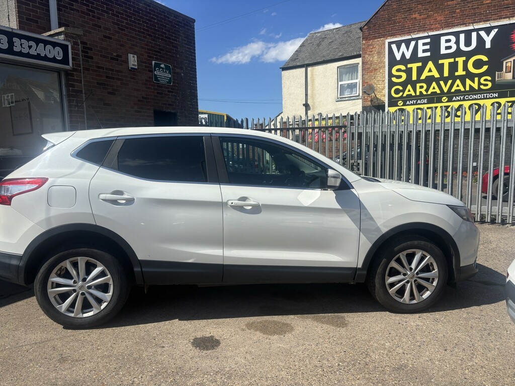 Nissan Qashqai Suv 1.2 Dig-t Acenta Premium 2014 MF64JYH White #4