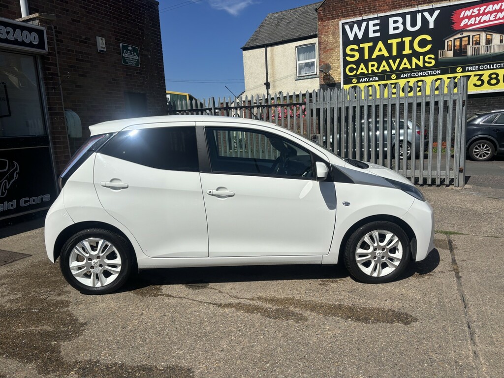 Toyota Aygo Hatchback 1.0 Vvt-i X-pure 2016 White #4