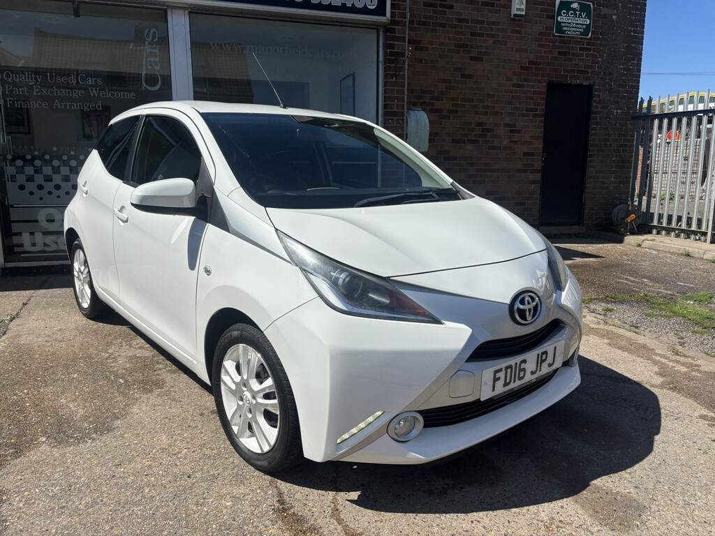 Toyota Aygo Hatchback 1.0 Vvt-i X-pure 2016 White #3