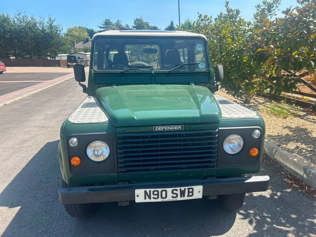 Land Rover Defender 90 Mpv Green #3