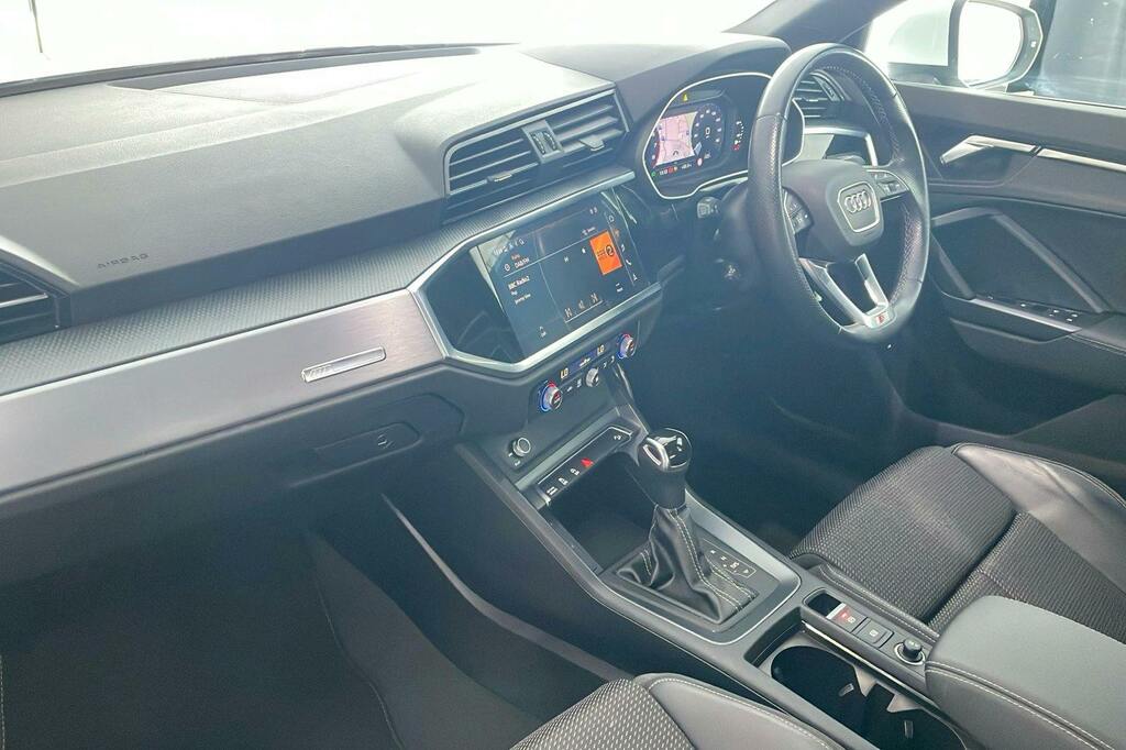 Audi Q3 1.5 Tfsi Cod 35 S Line Suv S Tronic S SC21NHF White #2