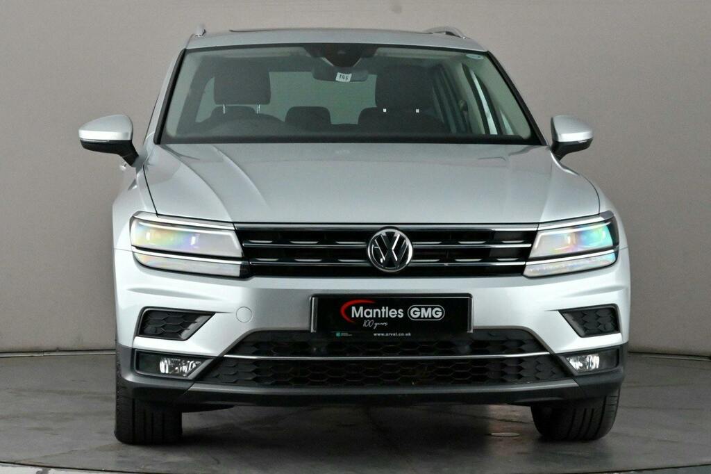 Volkswagen Tiguan 2.0 Tdi Sel Suv Dsg Ss EY70ZSZ Silver #2