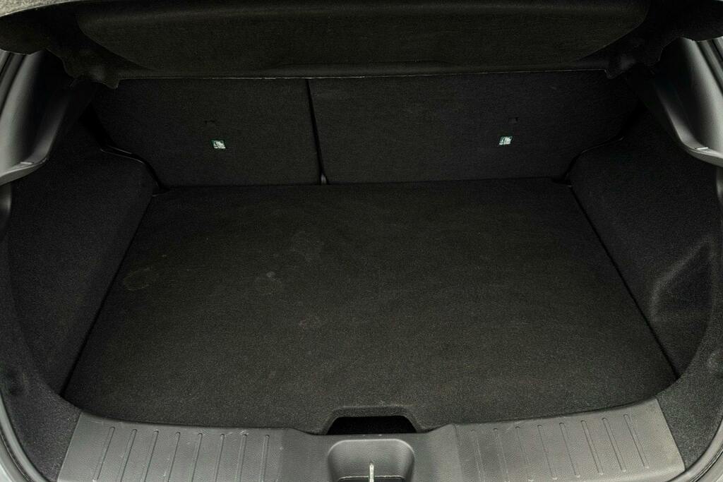 Nissan Juke 1.6 Hybrid Tekna Black #18