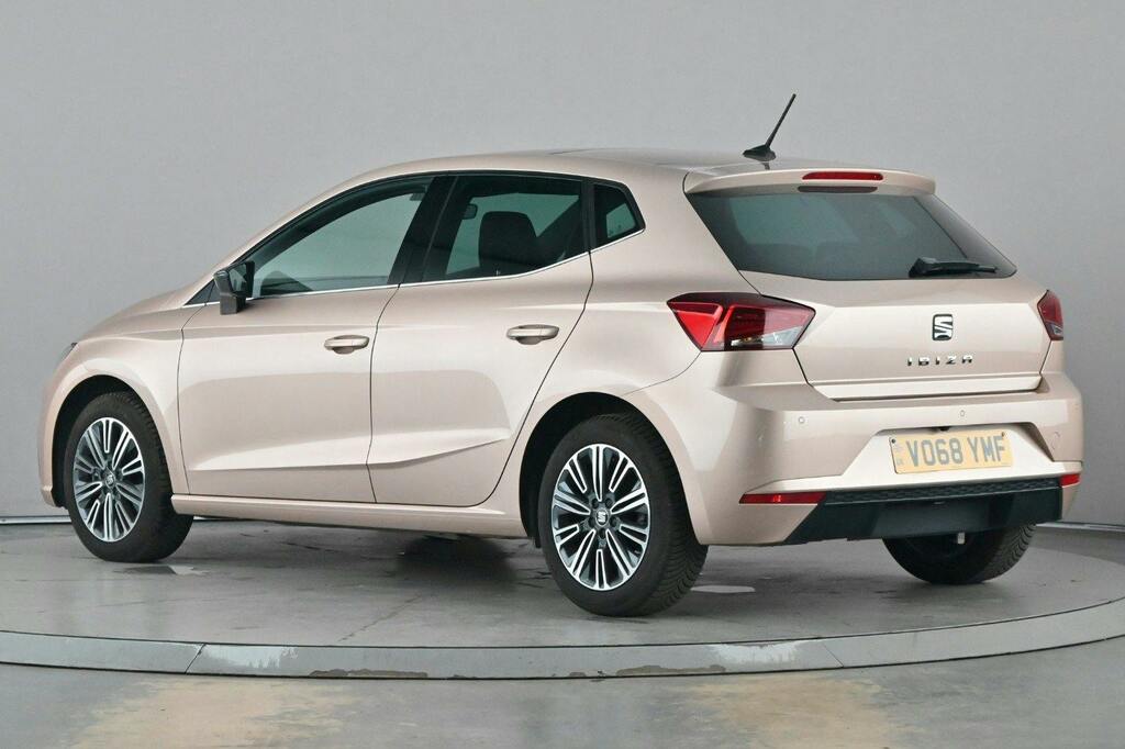 Seat Ibiza 1.0 Tsi Xcellence Hatchback Dsg Ss Gold #4